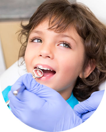 Child Smiling To Dentist — Crestwood Family Dental In Molendinar, QLD